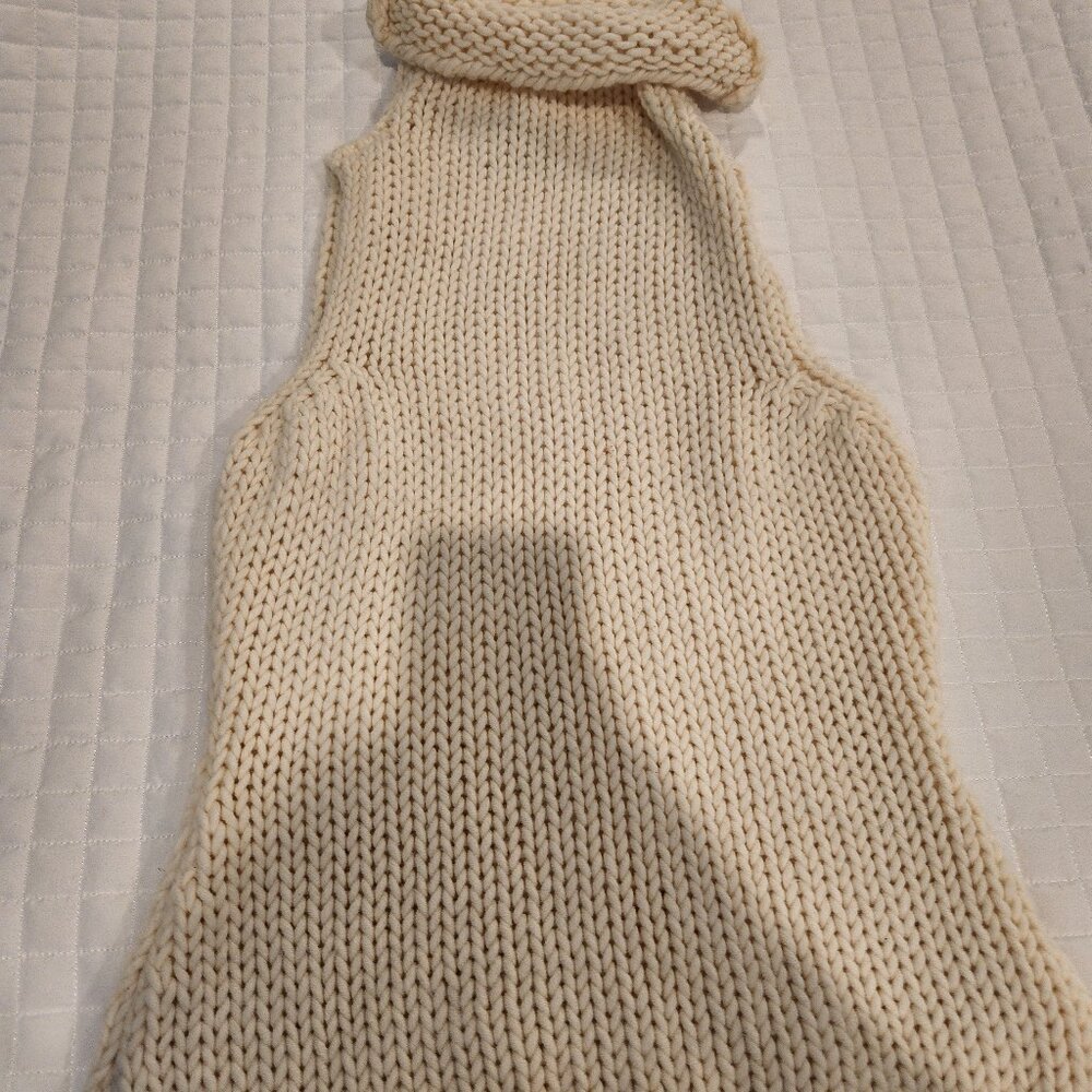 Knitted sleeveless Ann Taylor loft sweater xs